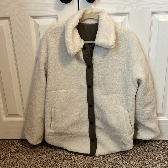 Women’s Reversible Jacket - Picture 3 of 4